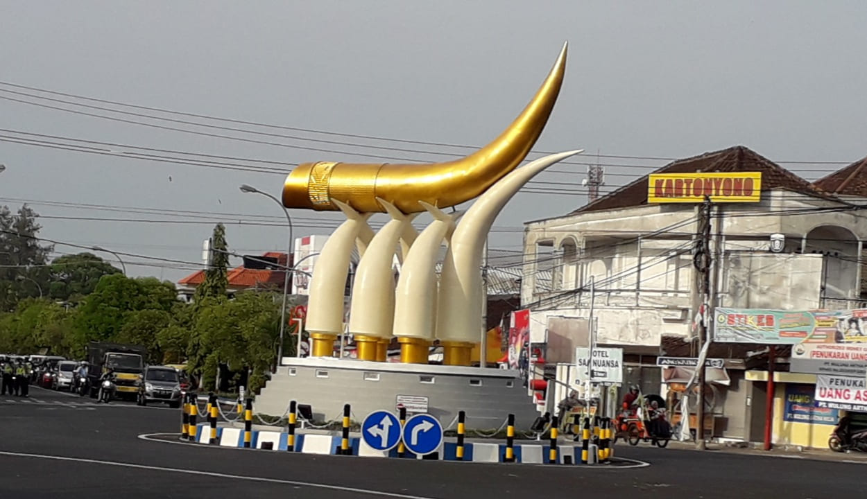 Tugu Kartonyono